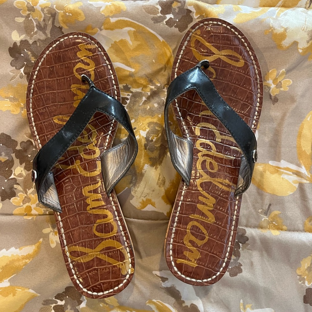Sam Edelman black wedge flip flop